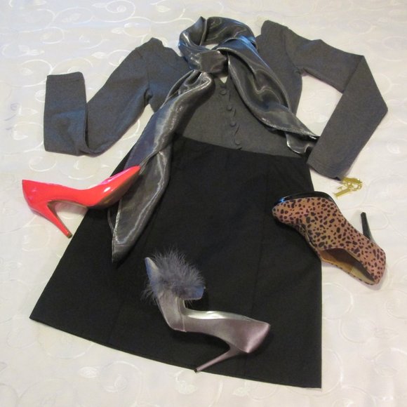 GIANNI PETITE BLACK LINED SKIRT - Picture 10 of 14